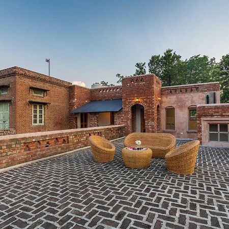 Stayvista'S Peepal Haveli - Rustic Kothi With Terrace, Breathtaking View & Bonfire Narainpur  Exterior foto