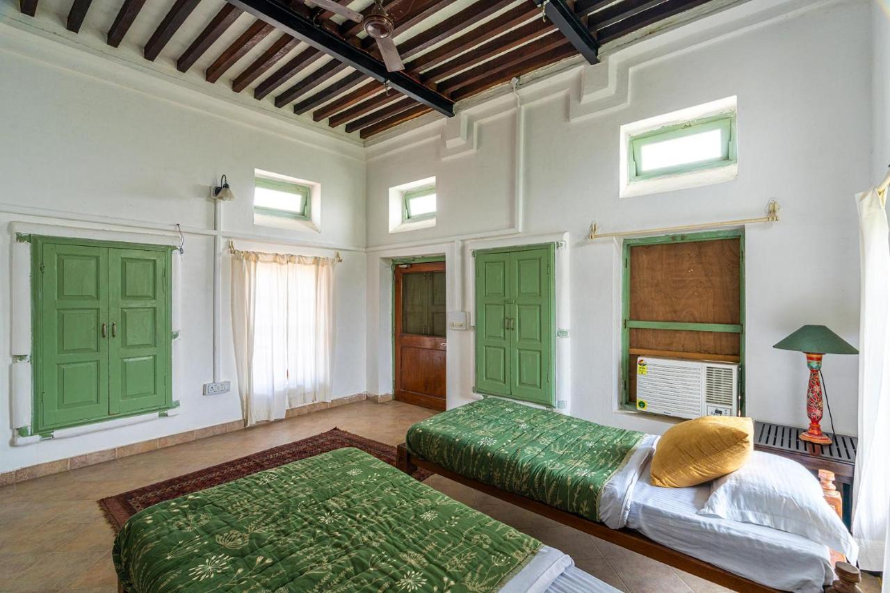 Stayvista'S Peepal Haveli - Rustic Kothi With Terrace, Breathtaking View & Bonfire Narainpur  Exterior foto